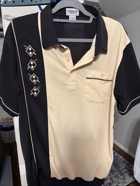 Windham Pointe Men's Beige and Black Short-Sleeve Polo